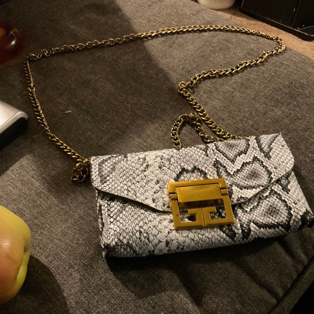 Crossbody bag